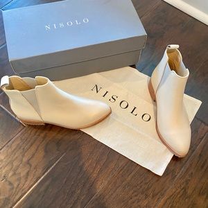 Nisolo Everyday Chelsea Boot Size 6 Medium (B, M)